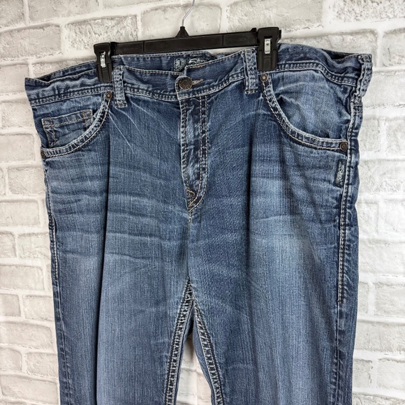 Silver Jeans ZAC Straight Leg Distressed Denim Jeans Mens 42 x 34 Stretch - Picture 2 of 11